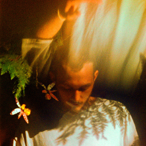 车上没空了你坐小杰身上说说
